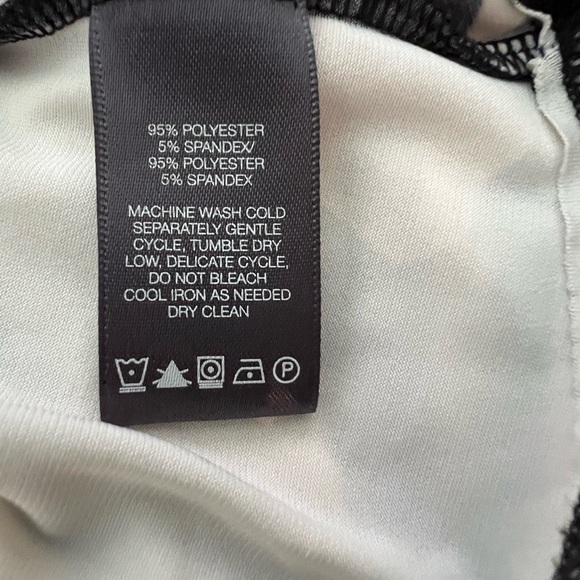 Kenneth Cole Reaction black and white top, good condition - Picture 5 of 5